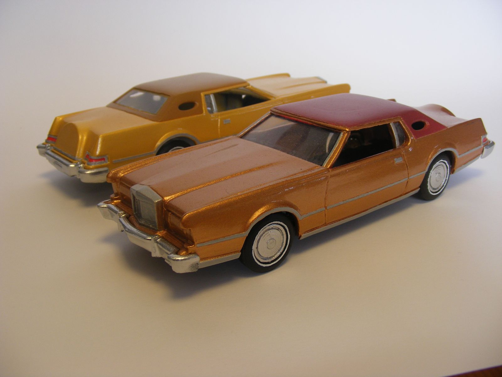 Lincoln Continental Mark IV